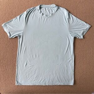 LAKE men’s tee, size S